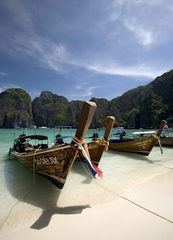 Maya Bay, Phi Phi Le Island, Hat Noppharat Thara - Mu Ko Phi Phi National Park, Krabi