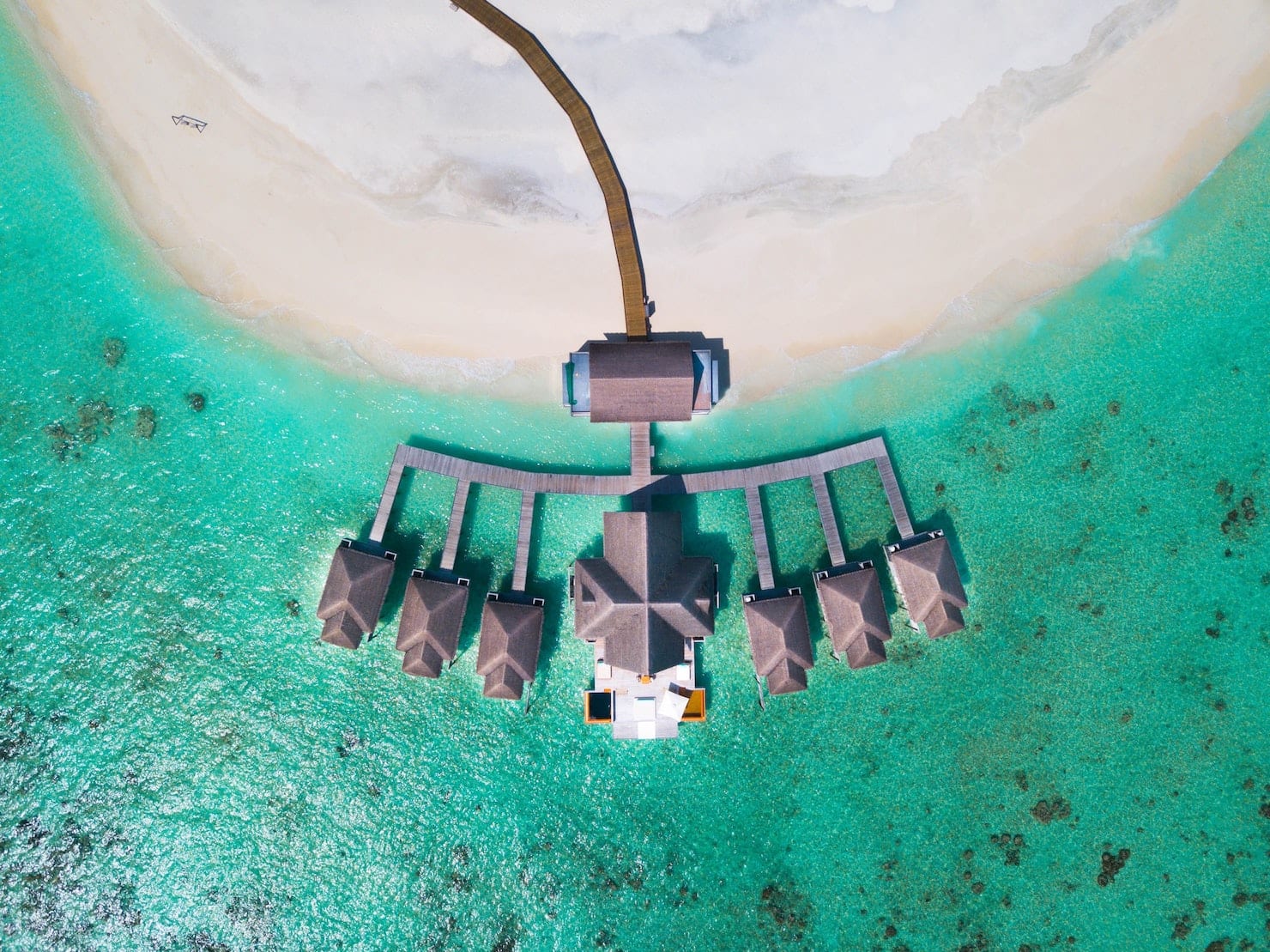 https://uluxeimages.uniqluxe.com/2020/11/maldives-island-resort-luxury-holiday-uniq-luxe.jpg